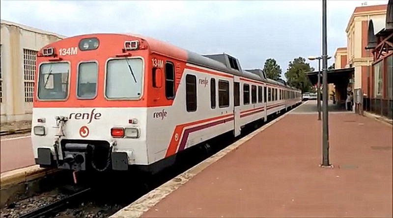 <span style='color:#780948'>ARCHIVED</span> - Renfe train conductors plan strike for beginning of October