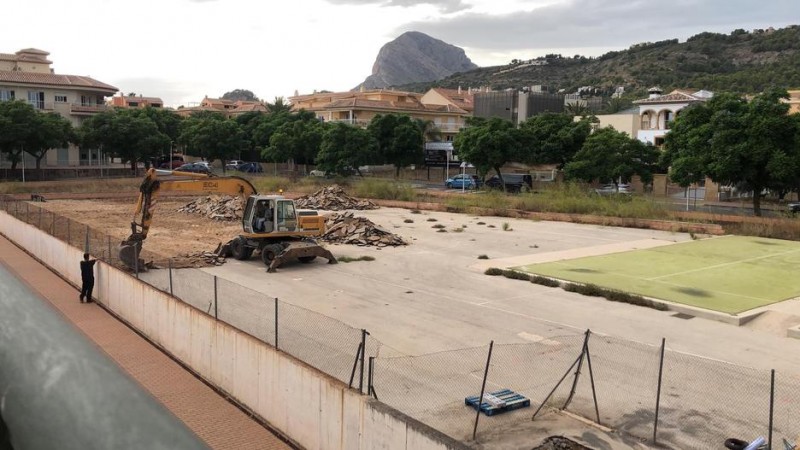 <span style='color:#780948'>ARCHIVED</span> - Work begins on long-awaited indoor swimming pool in Javea