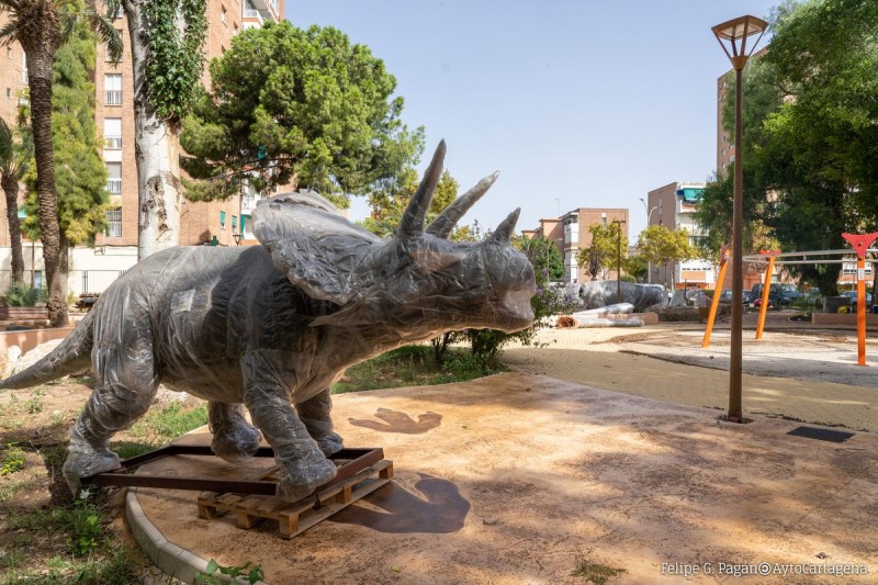 <span style='color:#780948'>ARCHIVED</span> - Cartagena park remodelled with Jurassic theme