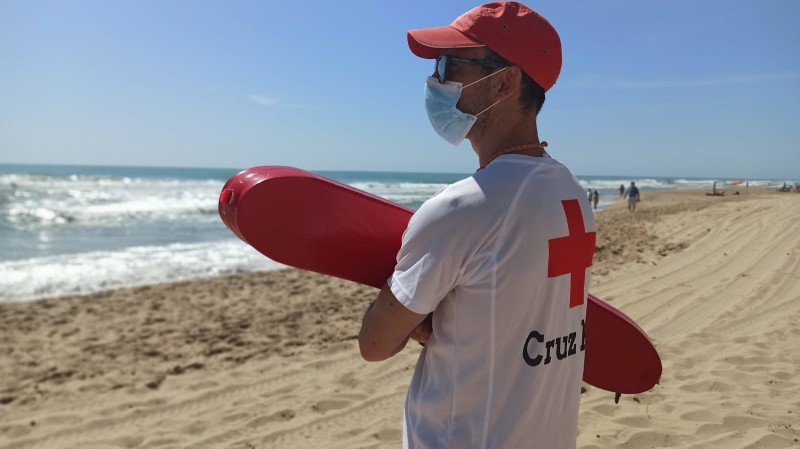 <span style='color:#780948'>ARCHIVED</span> - Extended beach lifeguard and rescue service in Javea
