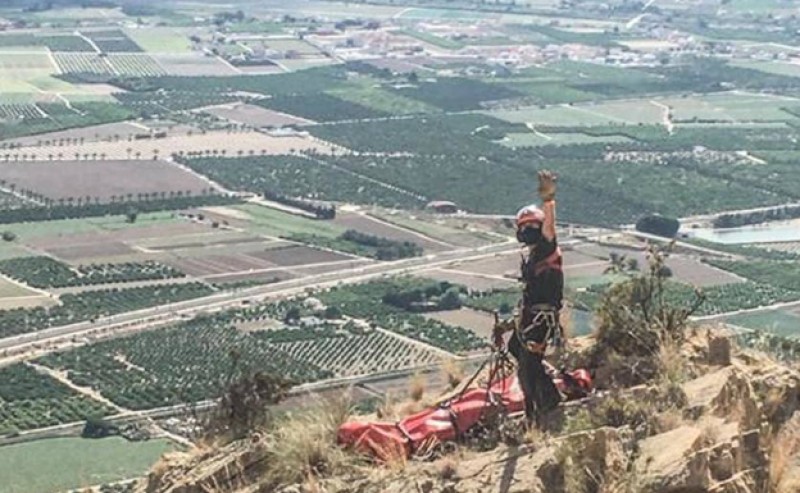 <span style='color:#780948'>ARCHIVED</span> - Climber in helicopter rescue after mountain rock slide in Callosa de Segura