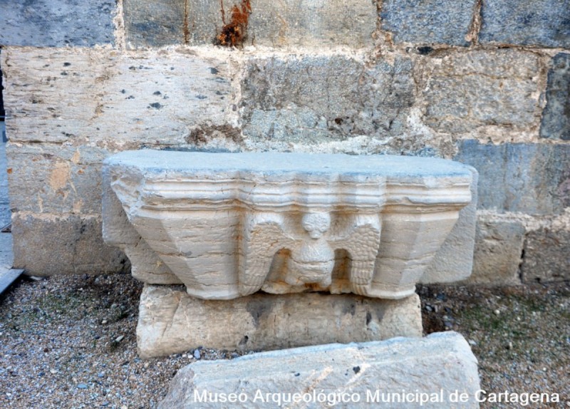 <span style='color:#780948'>ARCHIVED</span> - Gothic arch supports to be put on display in Cartagena castle museum