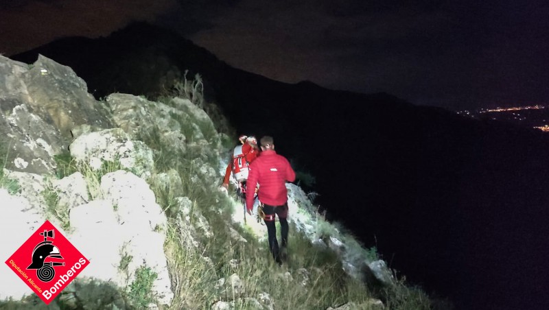 <span style='color:#780948'>ARCHIVED</span> - Injured Swiss hiker in Alicante mountain rescue