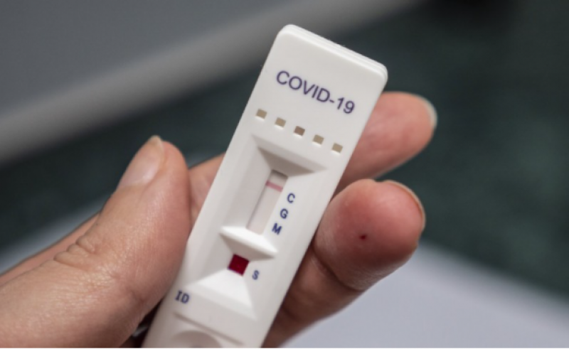 <span style='color:#780948'>ARCHIVED</span> - How to correctly use a Covid antigen test