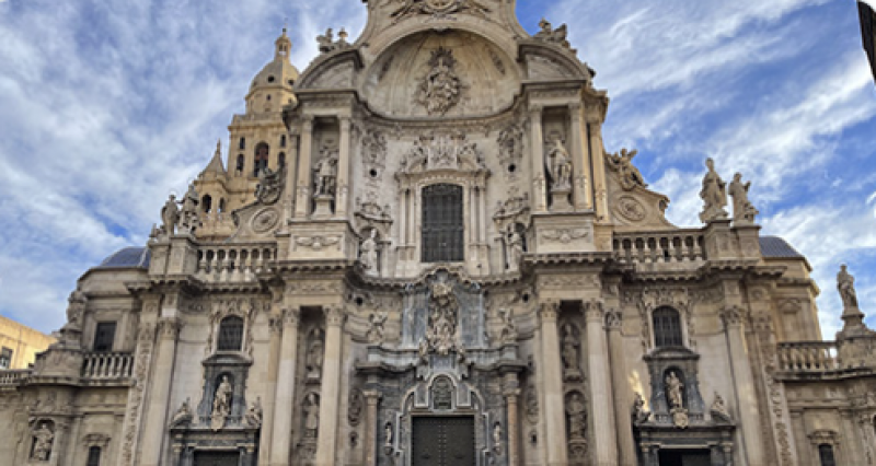 Scaffolding to cover Murcia Cathedral for ten months