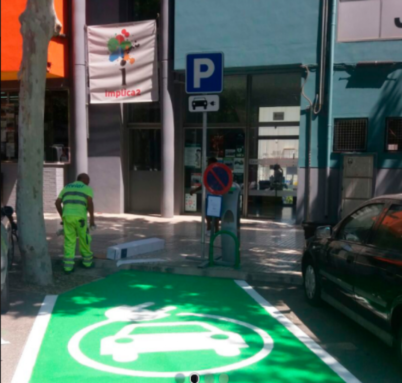 <span style='color:#780948'>ARCHIVED</span> - Cartagena quadruples charging points for electric vehicles