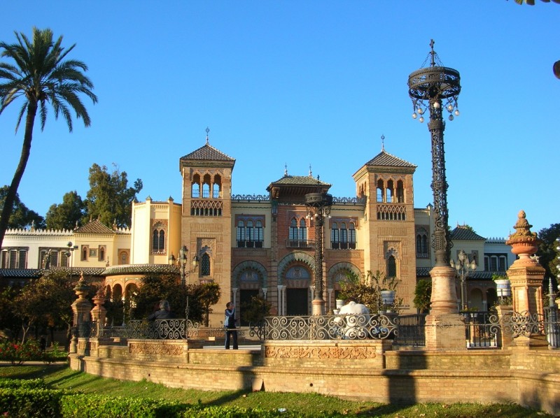 Historic Sevilla parks and gardens are fitted with CCTV to stamp out vandalism