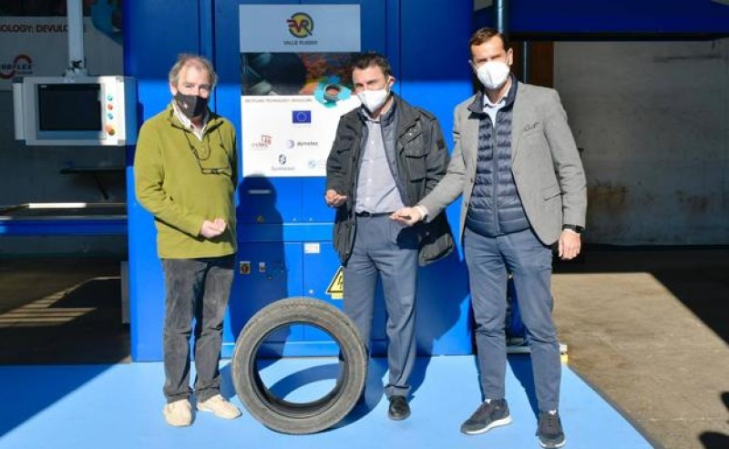 <span style='color:#780948'>ARCHIVED</span> - Murcia research centre in pioneering project to convert used tyres into high-quality shoes