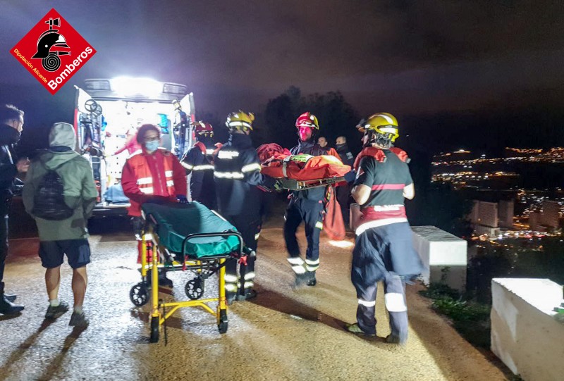 <span style='color:#780948'>ARCHIVED</span> - Elderly British hikers in Benidorm natural park rescue