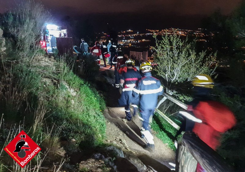 <span style='color:#780948'>ARCHIVED</span> - Elderly British hikers in Benidorm natural park rescue