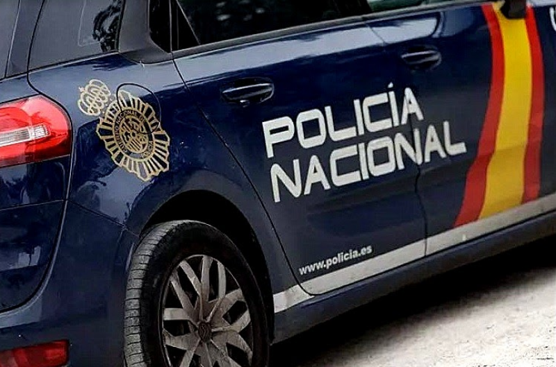 Murcia schoolboy stabs teacher in the middle of class