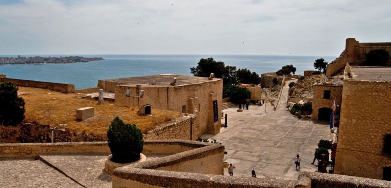 <span style='color:#780948'>ARCHIVED</span> - Medieval weekend Santa Barbara Castle in Alicante: February 26 and 27