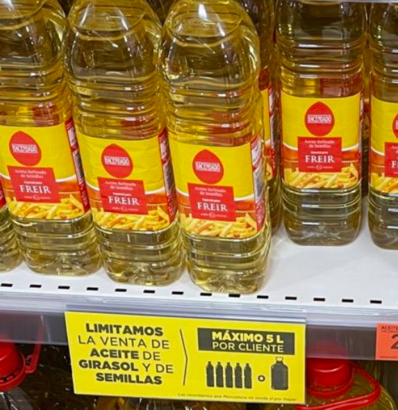 Spanish supermarkets ration sale of sunflower oil amid Ukraine crisis