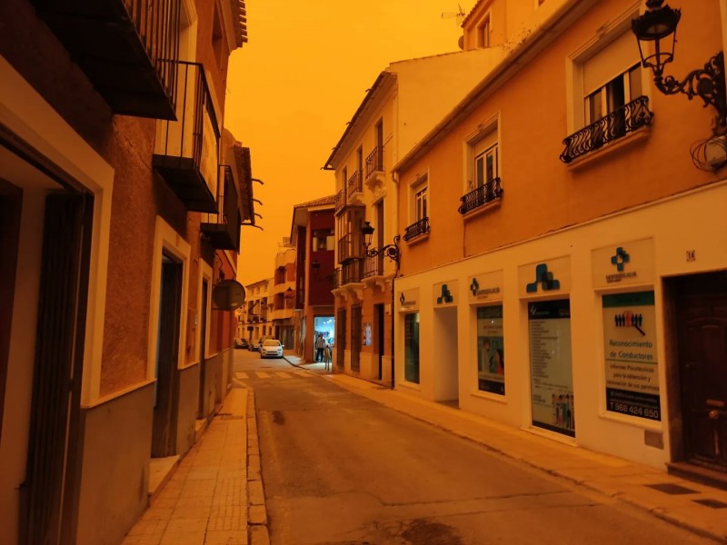 <span style='color:#780948'>ARCHIVED</span> - Third day of Saharan dust: Spain has the worst air quality in the world