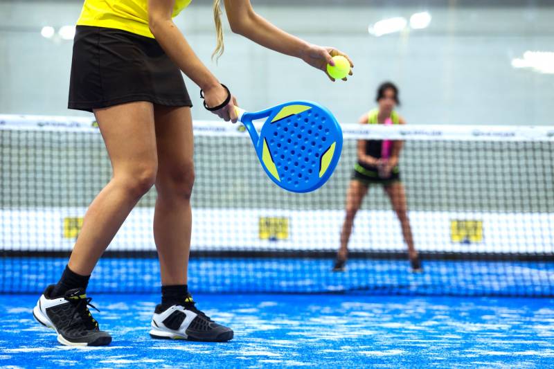 <span style='color:#780948'>ARCHIVED</span> - Padel tennis fundraiser for Ukraine in Mar de Cristal: April 7
