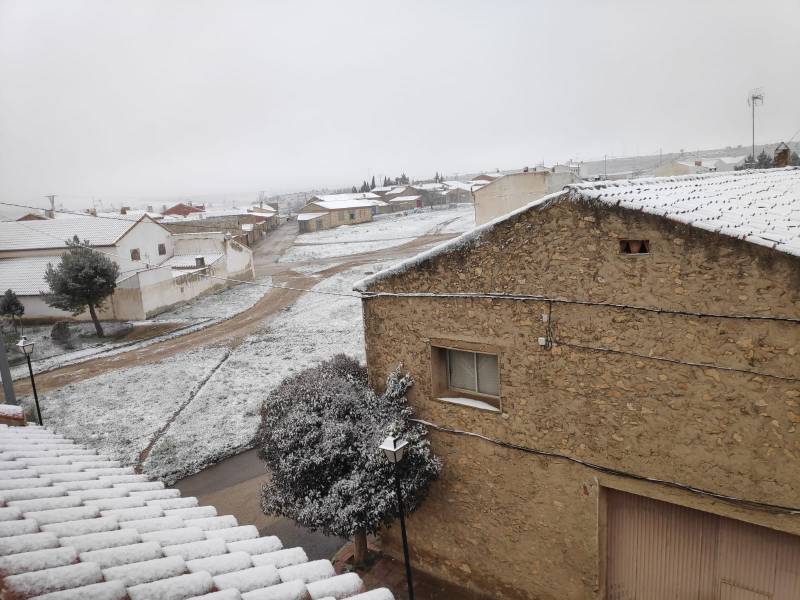 <span style='color:#780948'>ARCHIVED</span> - Snow in Murcia: roads cut off and an orange alert issued for strong winds