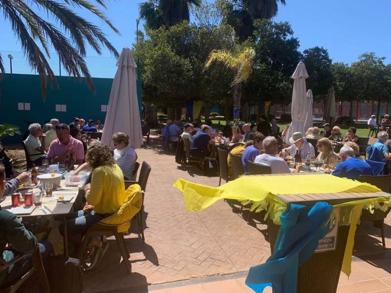 <span style='color:#780948'>ARCHIVED</span> - Expat padel tennis fundraiser in Mar de Cristal collects over 3,000 euros for Ukraine