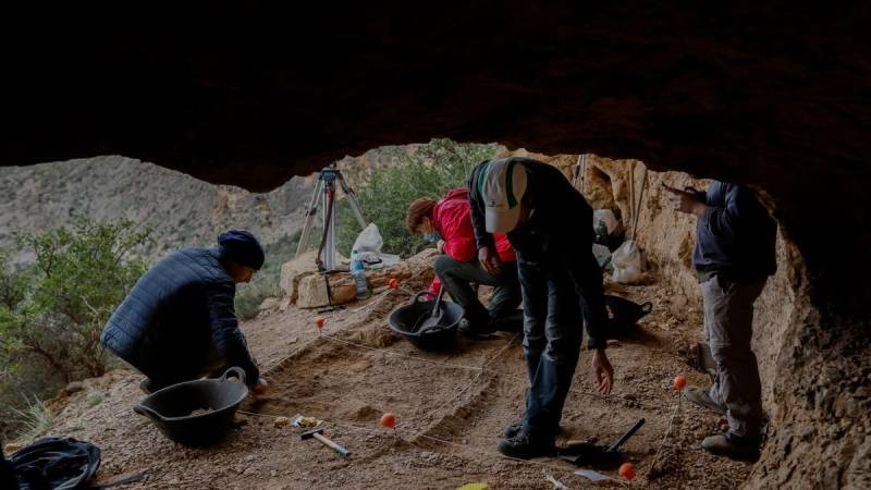 <span style='color:#780948'>ARCHIVED</span> - Archaeologists in Murcia find hundreds of prehistoric human remains in a cave