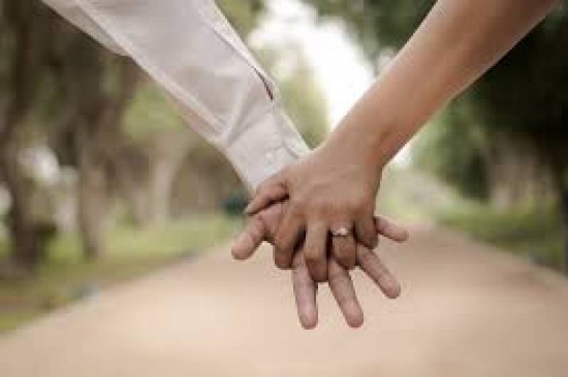 <span style='color:#780948'>ARCHIVED</span> - Three convicted of faking a common-law marriage in Almeria to obtain residency in Spain