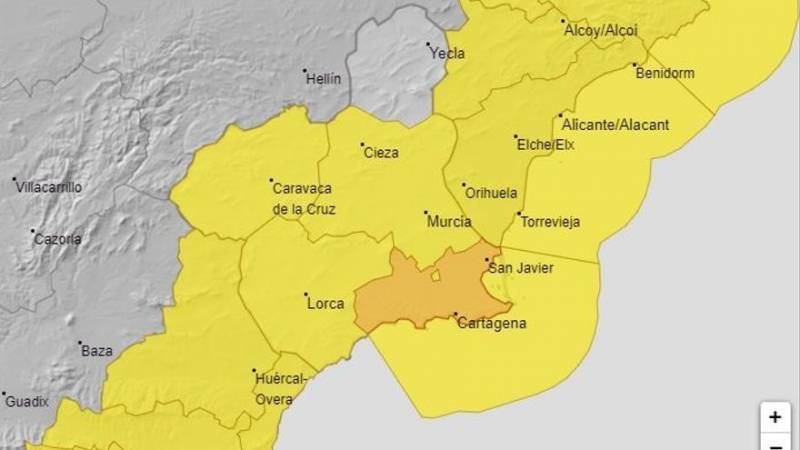 <span style='color:#780948'>ARCHIVED</span> - Weather alert for heavy rains raised from yellow to orange in Cartagena and Mazarron