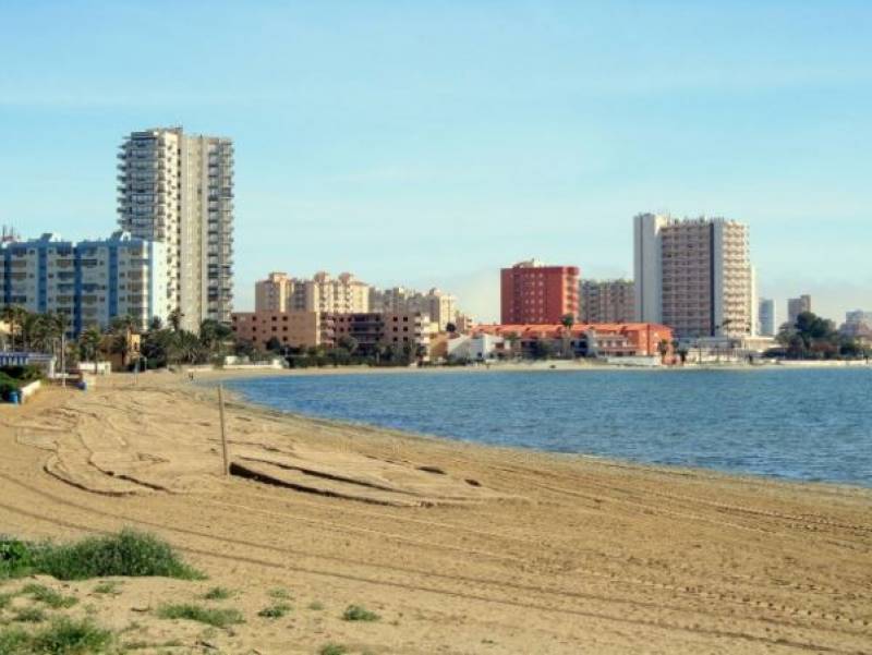 Mar Menor hotels freeze prices to attract more tourists this summer