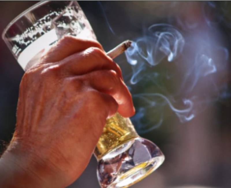 <span style='color:#780948'>ARCHIVED</span> - Spanish in favour of banning smoking on bar terraces