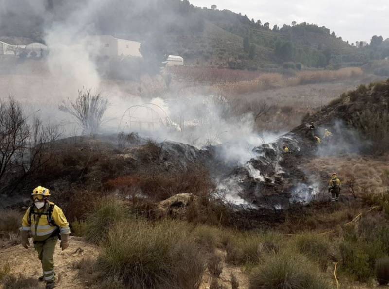 <span style='color:#780948'>ARCHIVED</span> - Murcia fire stations are understaffed as we approach summer and wildfire season