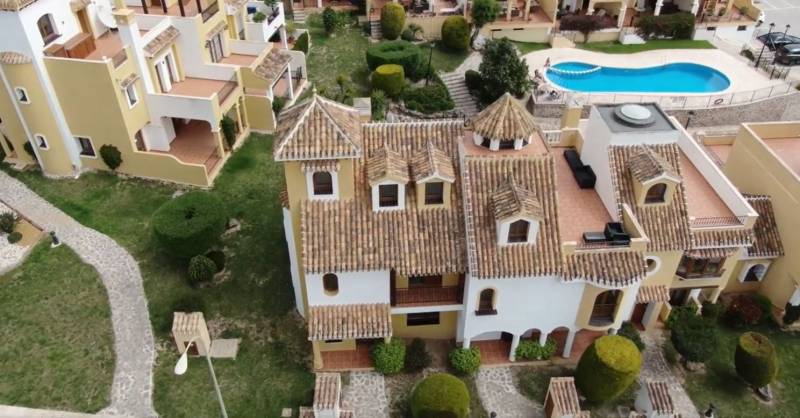 <span style='color:#780948'>ARCHIVED</span> - Micasamo Realty and La Manga Club take part in Channel 4 show Sun, Sea and Selling Houses