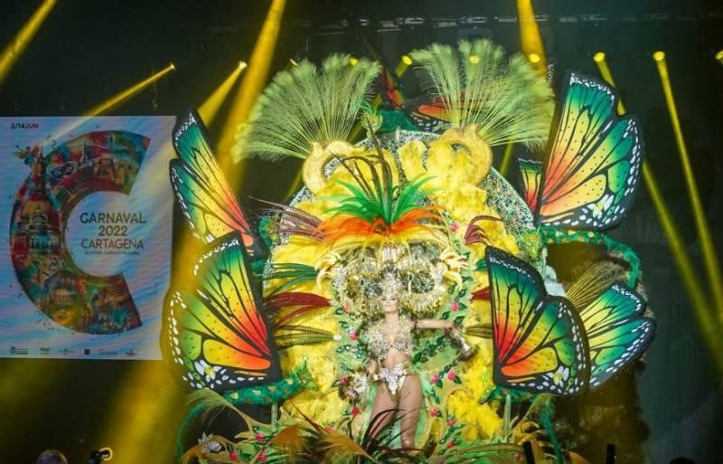 <span style='color:#780948'>ARCHIVED</span> - Until June 14 Carnival parades and celebrations in Cartagena