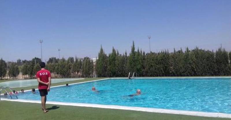 <span style='color:#780948'>ARCHIVED</span> - Elche outdoor swimming pools to reopen without restrictions from June 18