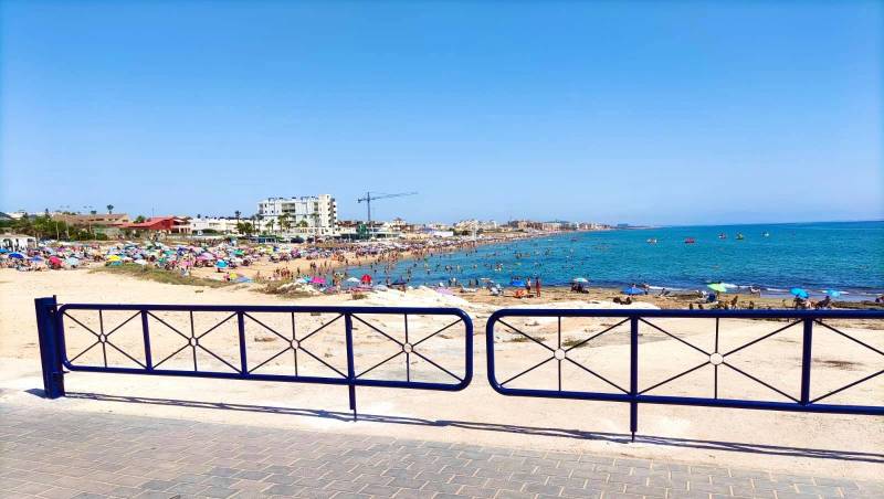 <span style='color:#780948'>ARCHIVED</span> - 68-year-old woman drowns at La Mata beach in Torrevieja