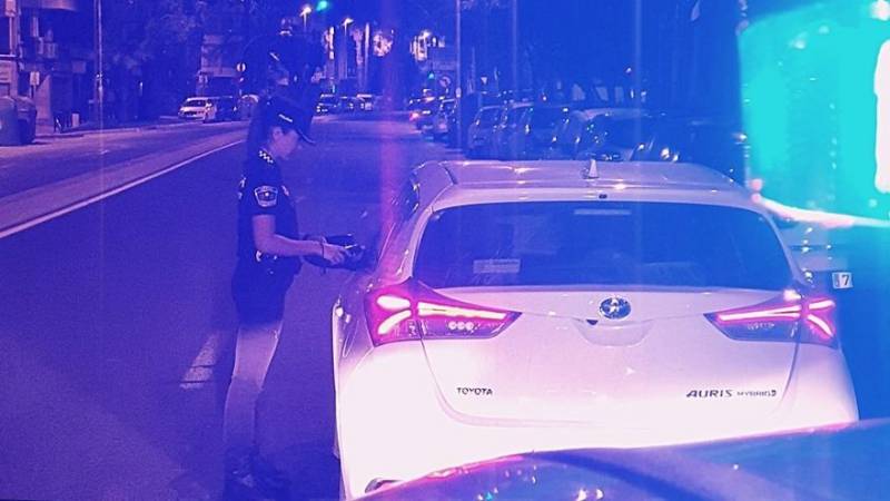 <span style='color:#780948'>ARCHIVED</span> - Naked drunk driver caught by Alicante police receiving oral sex