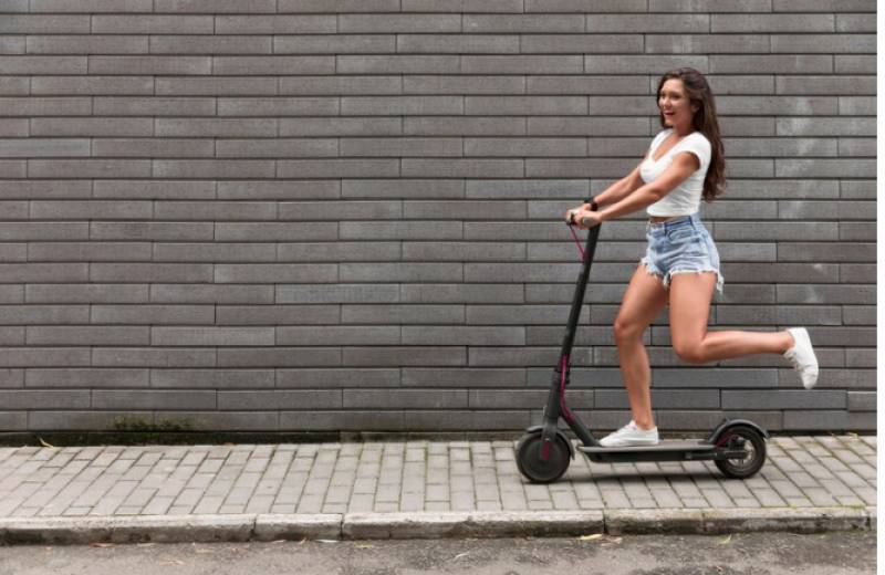 <span style='color:#780948'>ARCHIVED</span> - Tough new Lorca laws set minimum age for scooter riders at 15