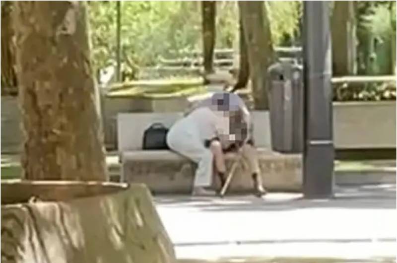 <span style='color:#780948'>ARCHIVED</span> - Two OAPs caught having sex in a public park in Spain