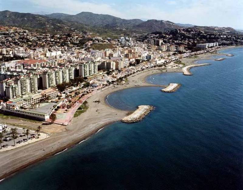 <span style='color:#780948'>ARCHIVED</span> - 81-year-old man dies after being pulled unconscious from the sea at Malaga beach