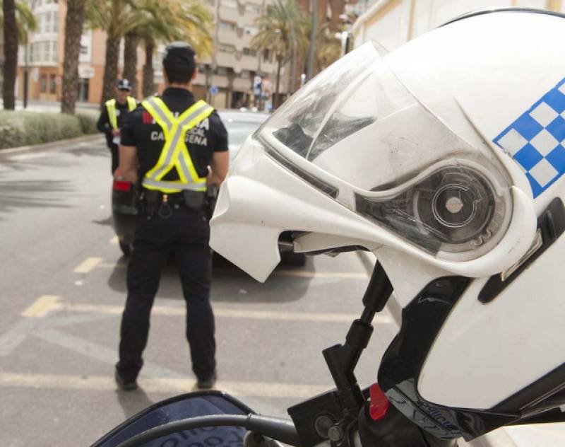 Cartagena police arrest drunk driver, 64, who hit cyclist in La Manga