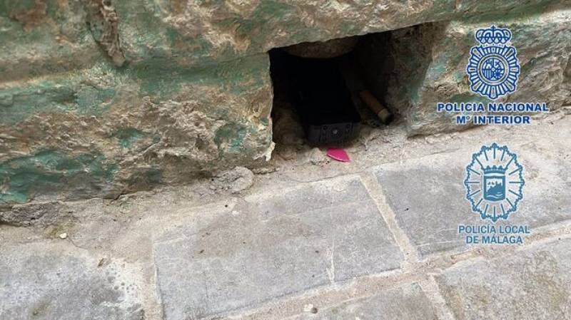 <span style='color:#780948'>ARCHIVED</span> - Malaga man arrested for hiding cameras in city streets to film people urinating