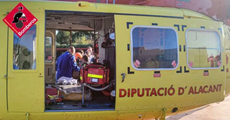 Female hiker in helicopter rescue after passing out on Alicante mountain range