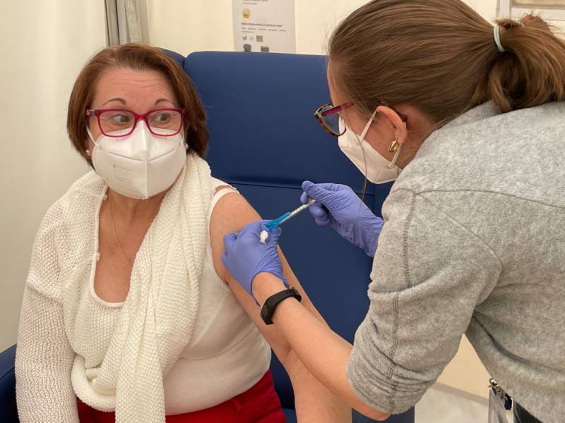 <span style='color:#780948'>ARCHIVED</span> - Murcia begins flu vaccine and Covid booster jab campaigns