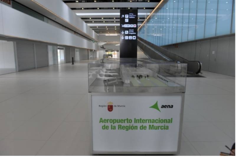 Flight fiasco: Murcia-bound plane diverted to Alicante because Corvera airport was closed