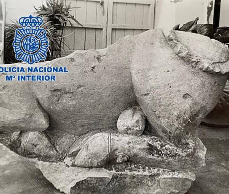<span style='color:#780948'>ARCHIVED</span> - Spanish police recover looted Iberian sculpture dating back to the 4th century