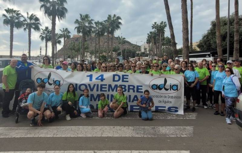 Nearly a hundred people take part in walk for diabetes in Aguilas
