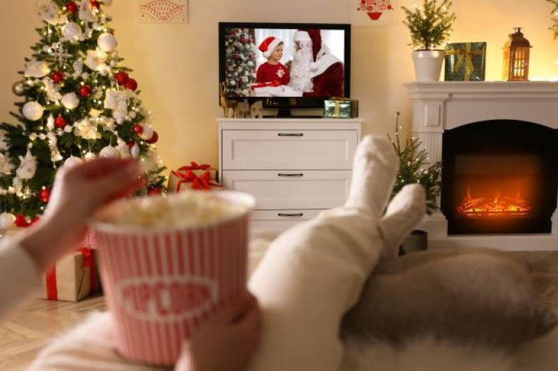 Watch all your favourite Christmas telly in Spain this winter with a UKTV package