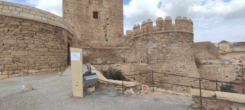 <span style='color:#780948'>ARCHIVED</span> - Plans gets underway to restore the walls of the Alcazaba de Almeria