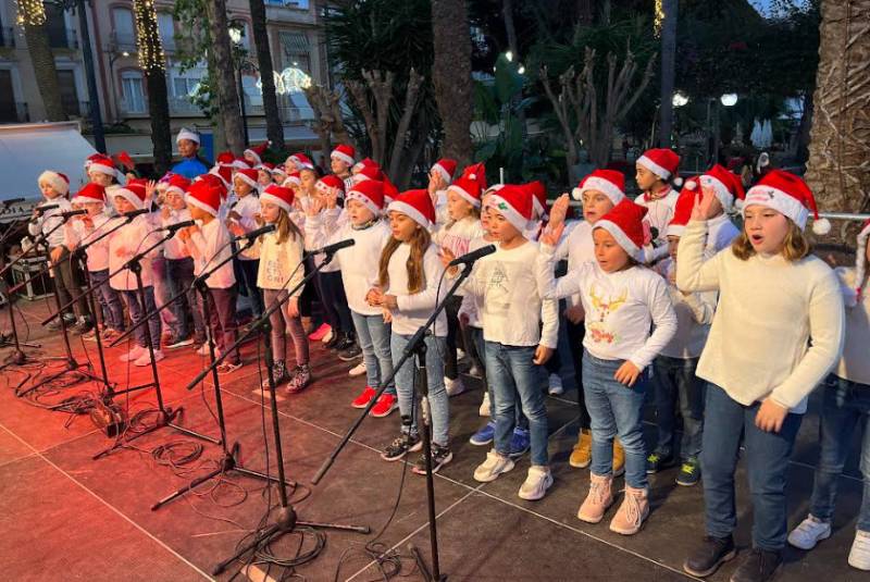 <span style='color:#780948'>ARCHIVED</span> - Charming children’s carol concert in Aguilas