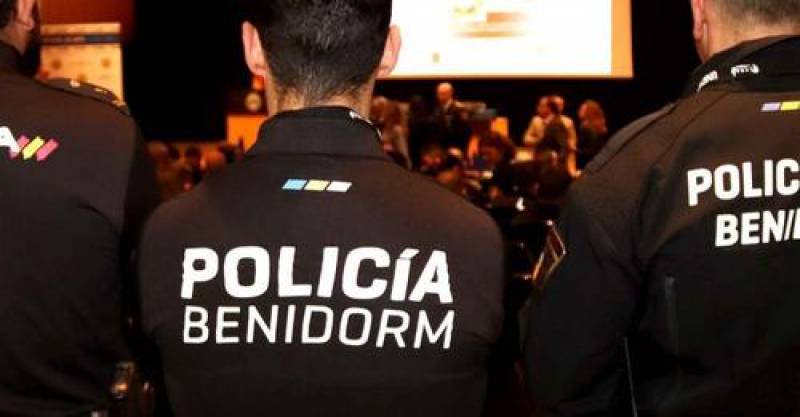 <span style='color:#780948'>ARCHIVED</span> - Benidorm Police launch Christmas campaign to bring festive cheer to those most in need