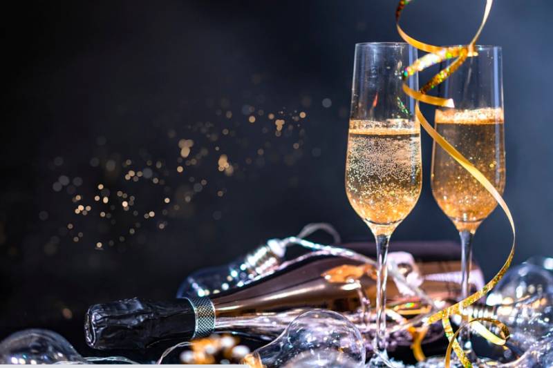 <span style='color:#780948'>ARCHIVED</span> - British and Dutch choose Murcia as the top destination to ring in the New Year