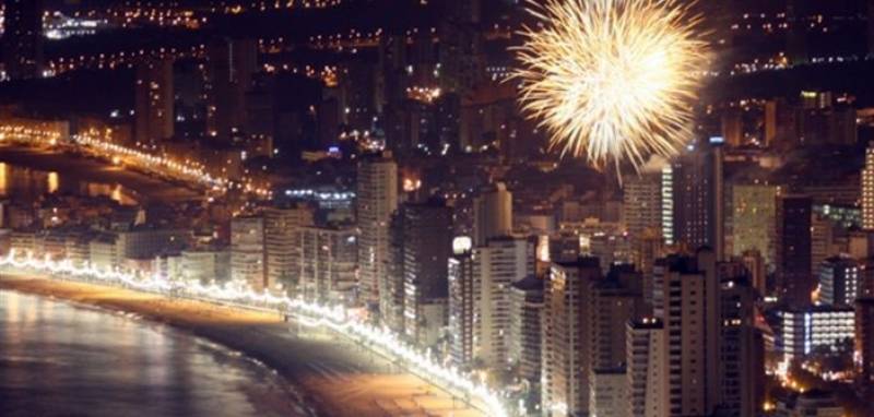 <span style='color:#780948'>ARCHIVED</span> - Benidorm will see in 2023 with fireworks and chimes from London and Madrid