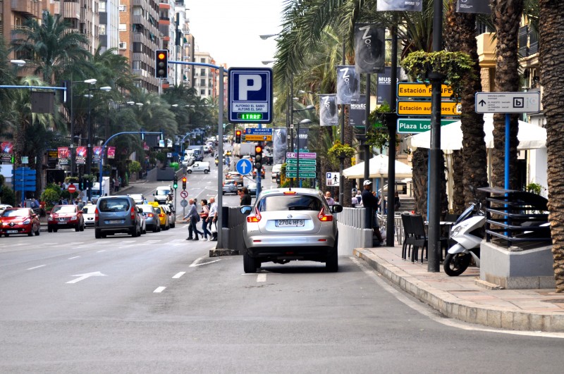 Parking Alfonso El Sabio in Alicante City (2.20 metre height restriction)