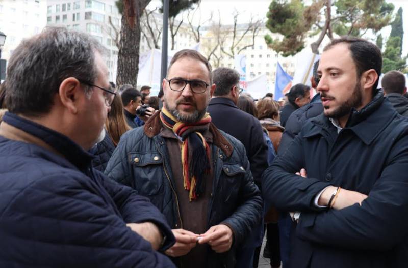 <span style='color:#780948'>ARCHIVED</span> - Lorca Mayor joins protest in Madrid against cuts in the irrigation water supply to Murcia